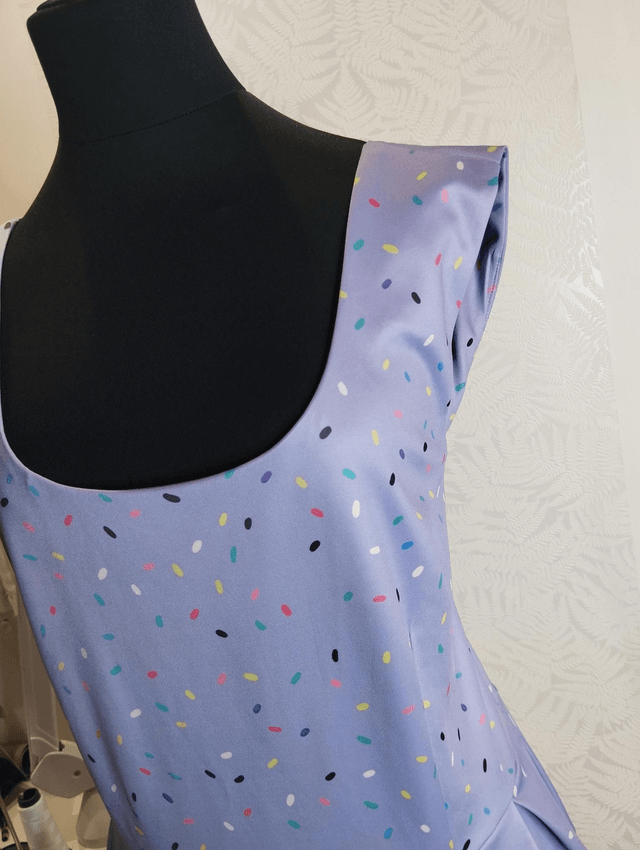Robe Dolly Dotty Amanda Summer Sprinkles Ice Cream Cone Swing T48/50