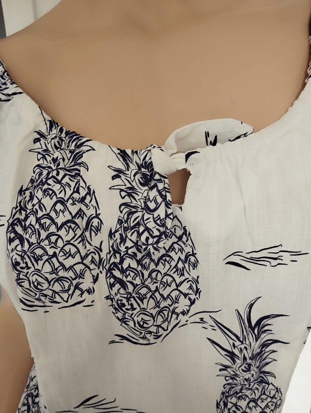 Blouse Collectif Lorena Ananas T44/46 ( Blouse Collectif Lorena Pineapple size 16/18 )