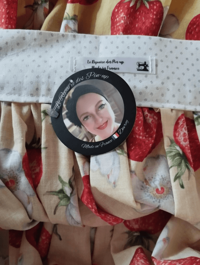 Jupe Modèle Strawberry T44