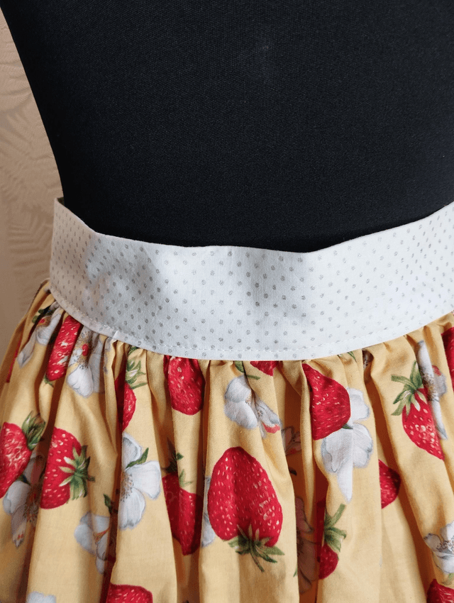 Jupe Modèle Strawberry T44