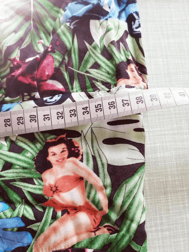 Robe Crazy Clothing Dos nu Pin-up Hawaii T40
