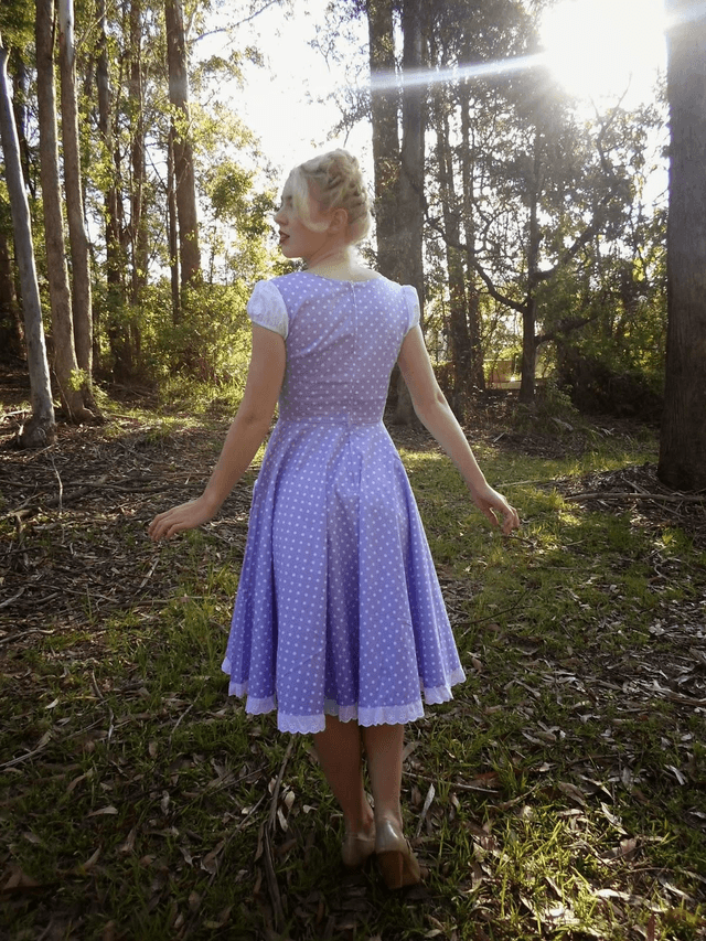 Robe Hell Bunny Lila polka T44