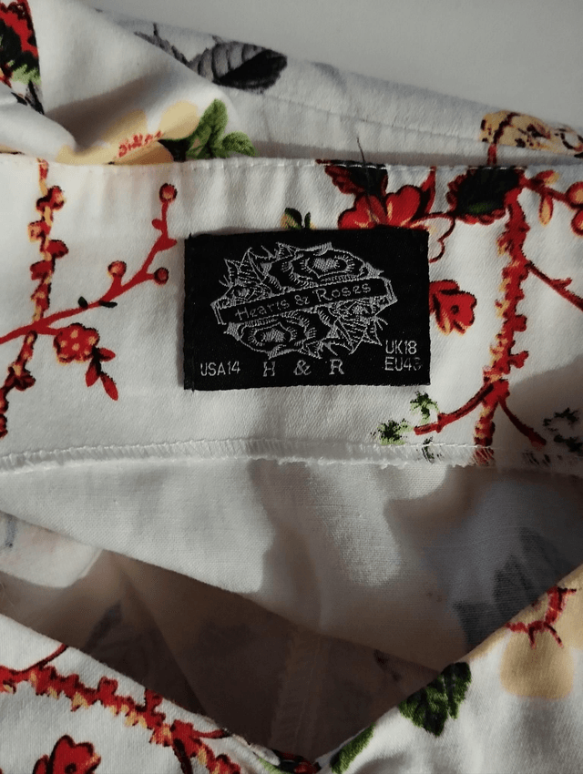 Robe Hearts Roses Susan Floral in White T46