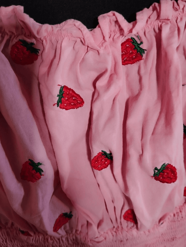 Blouse Collectif Strawberry T44
