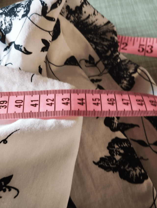 Robe Hearts Roses Floral Print Circle T46