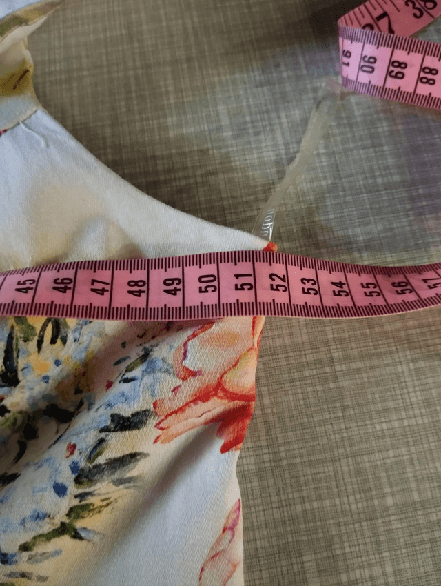 Robe Hearts Roses Kyra Pencil in Multicolor T46