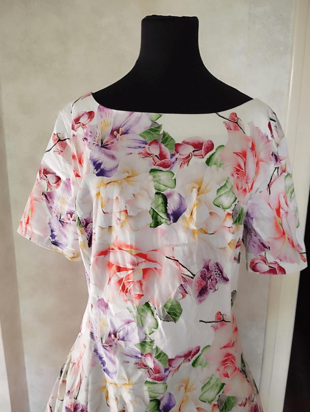 Robe Hearts & Roses swing floral T46