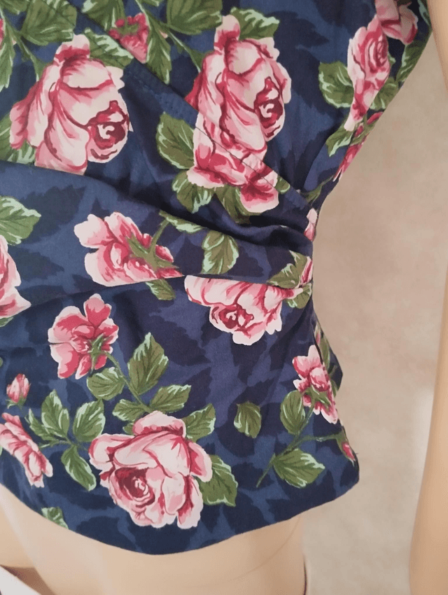 Blouse Collectif Maria Bloom Neck Roses Floral T44/46