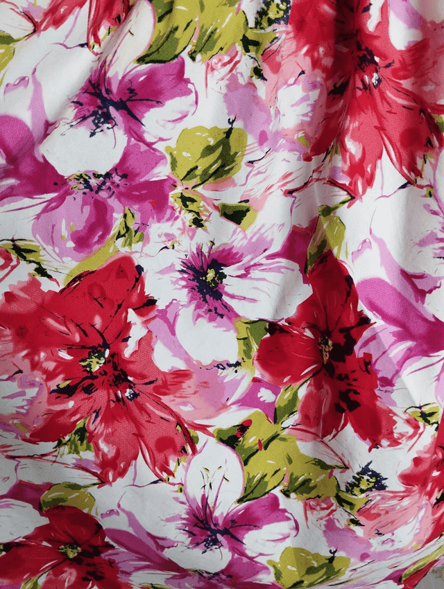 Robe Dolly Dotty Annie Pink & Red Flowers T46