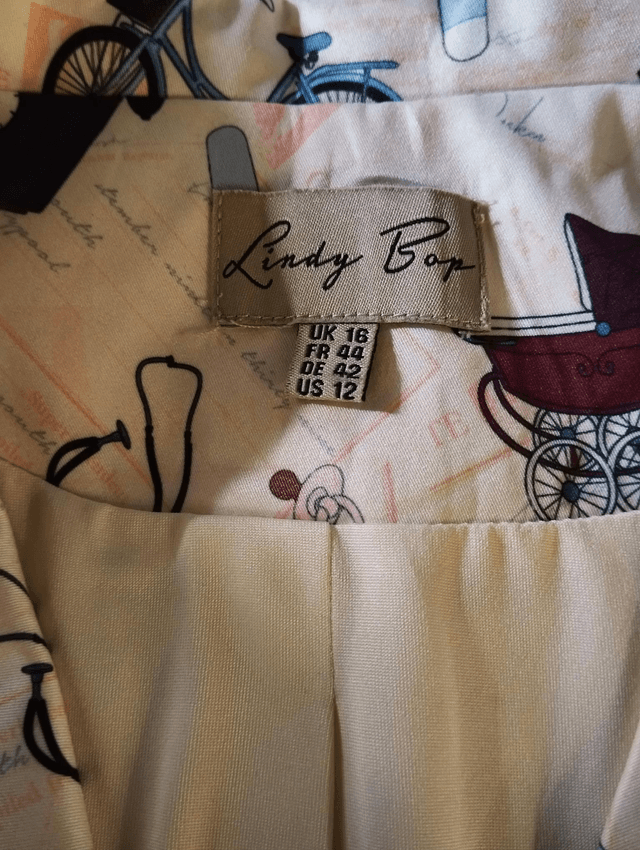 Robe Lindy Bop Aneira Cream Due Date T44