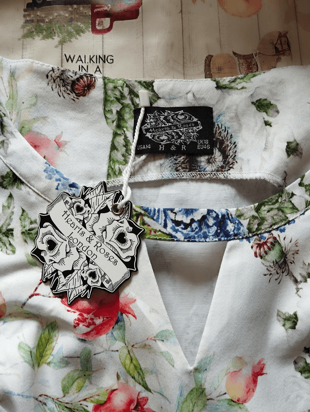 Robe Hearts &Roses Cinderella in White T46