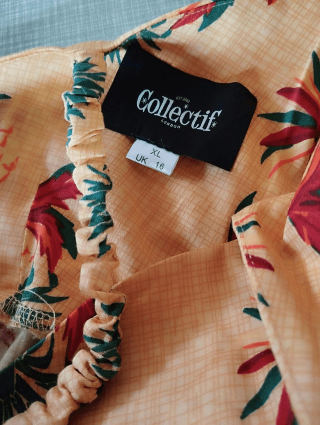Robe Collectif Mahina Pineapple & Palm Saroung T44