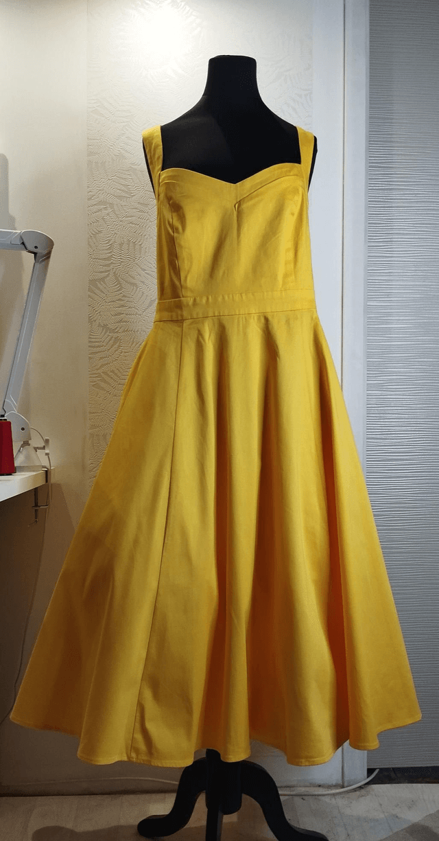 Robe Collectif Jenny-Lu Swing in Yellow T46