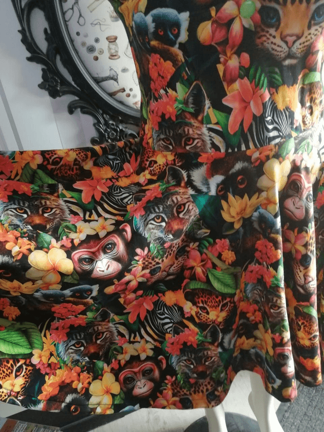 Robe Lily Modèle Jungle T46/50